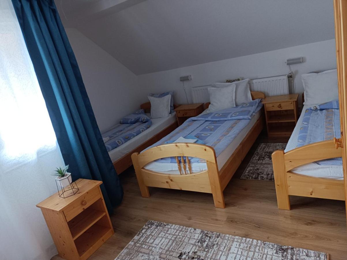 Nárcisz B&B Corund  Esterno foto